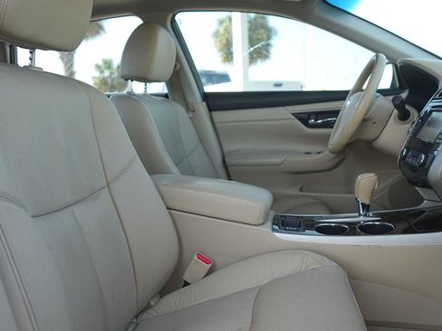 Used 2014 Nissan Altima 2.5 SL w/ Technology Package FWD image 15