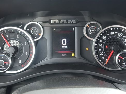 New 2026 RAM 2500 Big Horn AWD/4WD image 31