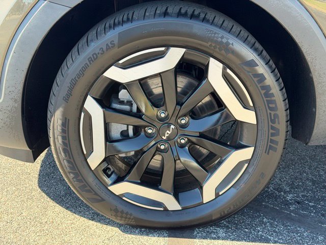 Used 2023 Kia Telluride S FWD image 6