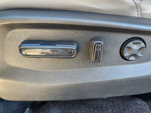 Used 2021 Honda CR-V Touring image 14