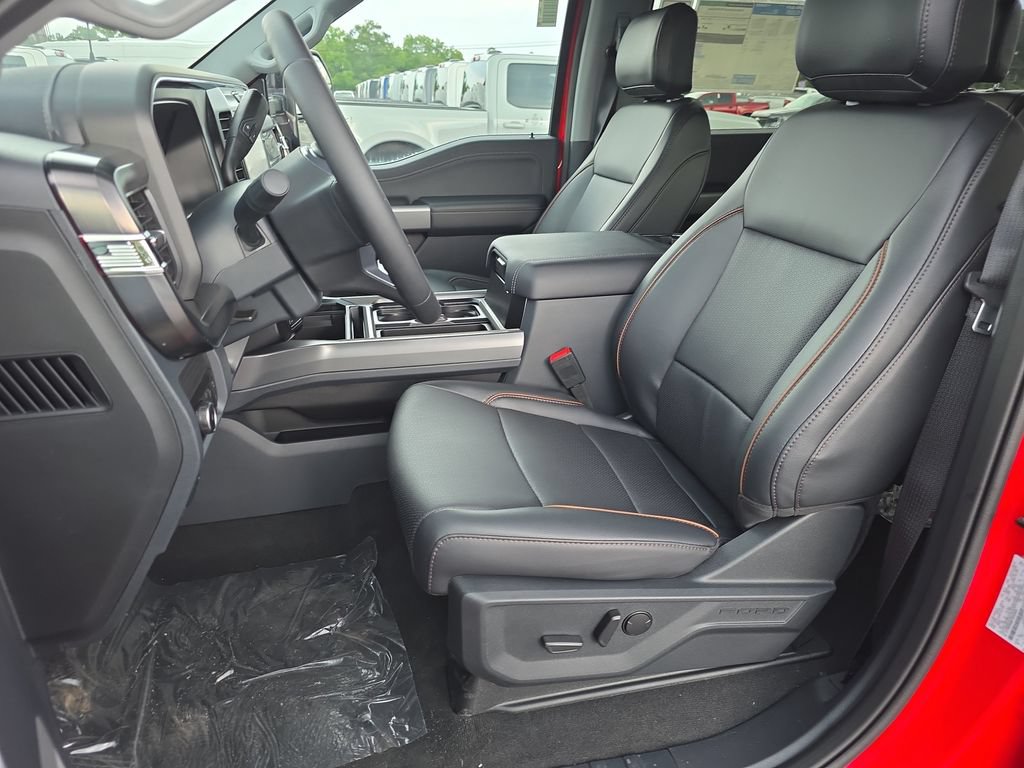New 2026 Ford F350 Lariat w/ Black Appearance Package AWD/4WD image 12