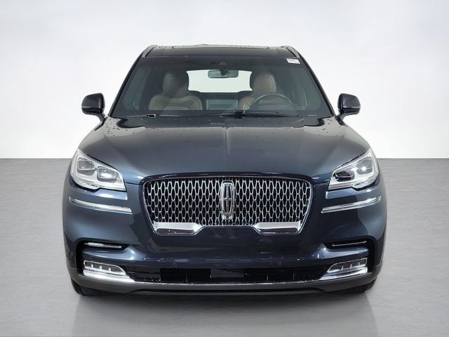 Used 2023 Lincoln Aviator Reserve w/ Equipment Group 201A AWD/4WD image 8