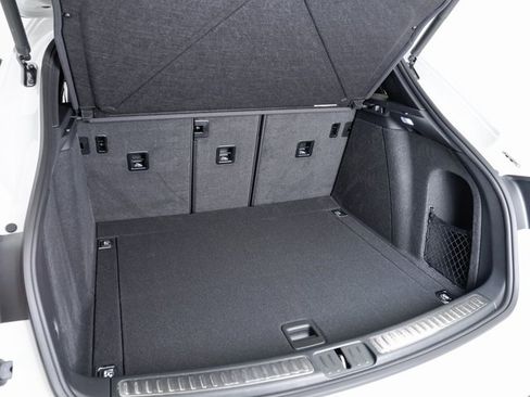 New 2025 Porsche Macan image 28