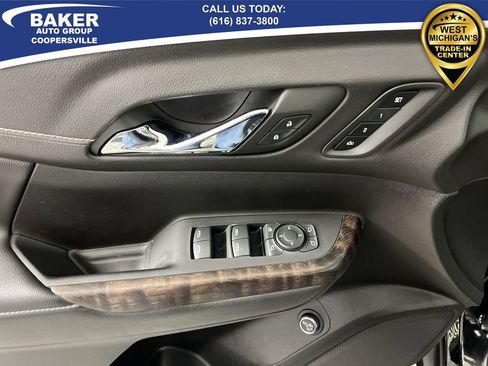 Certified 2023 GMC Acadia Denali w/ Denali Ultimate Package image 24