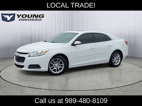 Used 2016 Chevrolet Malibu LT w/ Sun And Convenience Package image 1