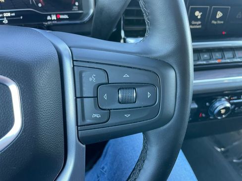 Used 2025 GMC Sierra 1500 SLT AWD/4WD image 22