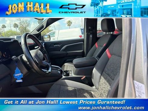 Used 2024 Chevrolet Colorado Z71 w/ Z71 Convenience Package 2 image 19