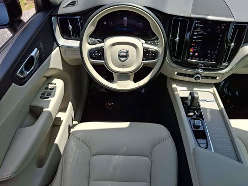 Certified 2024 Volvo XC60 T8 Plus w/ Protection Package Premier AWD/4WD image 11