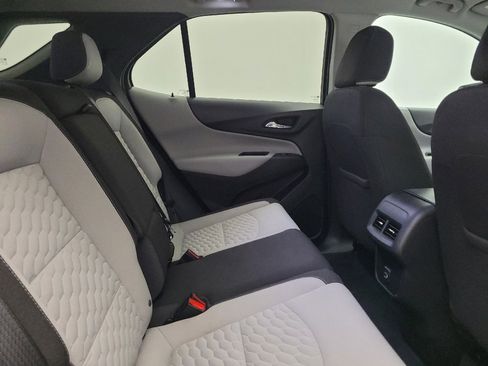 Used 2021 Chevrolet Equinox LS w/ LS Convenience Package image 19