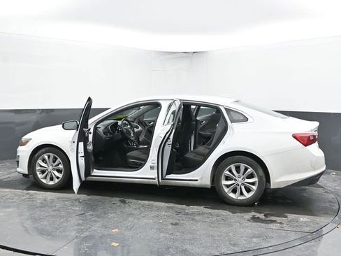 Used 2025 Chevrolet Malibu LT image 54