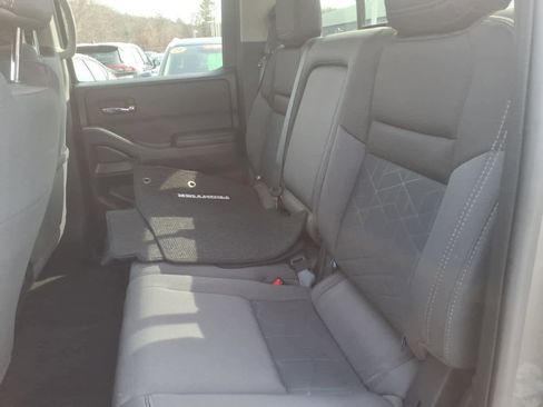 Certified 2025 Nissan Frontier SV w/ SV Convenience Package AWD/4WD image 20