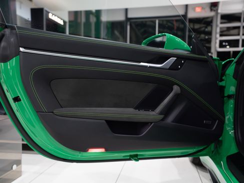 Used 2022 Porsche 911 GT3 RS image 5