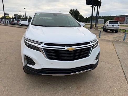 Used 2024 Chevrolet Equinox LT AWD/4WD image 9