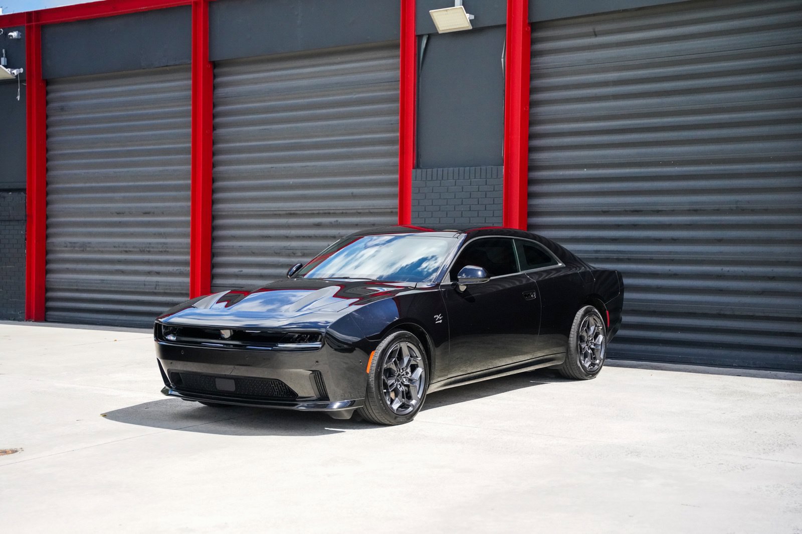 Used 2025 Dodge Charger Daytona R/T w/ Quick Order Package 25M R/T AWD/4WD image 1