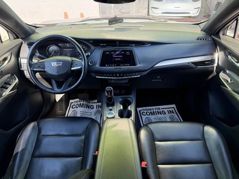 Used 2023 Cadillac XT4 Premium Luxury FWD image 17