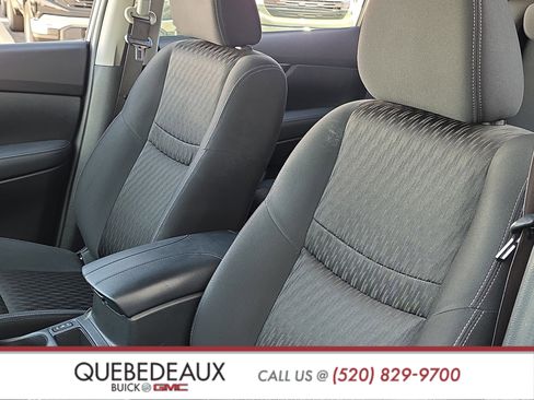 Used 2020 Nissan Rogue SV FWD image 11