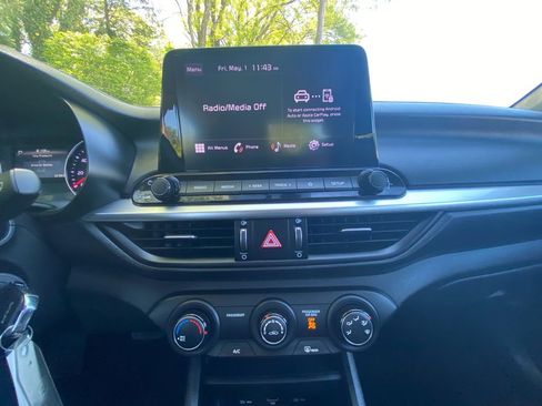 Used 2023 Kia Forte LXS w/ LXS Technology Package FWD image 21