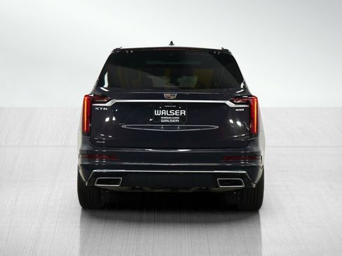 Used 2025 Cadillac XT6 Premium Luxury w/ Technology Package image 4