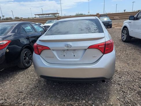 Used 2019 Toyota Corolla SE w/ Carpet Mat Package (TMS) FWD image 8