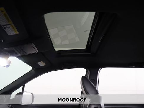 Used 2023 Honda Passport EX-L image 3