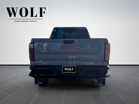 Used 2024 GMC Sierra 2500 AT4X AWD/4WD image 4