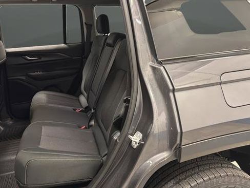 Certified 2023 Jeep Grand Cherokee Laredo image 22