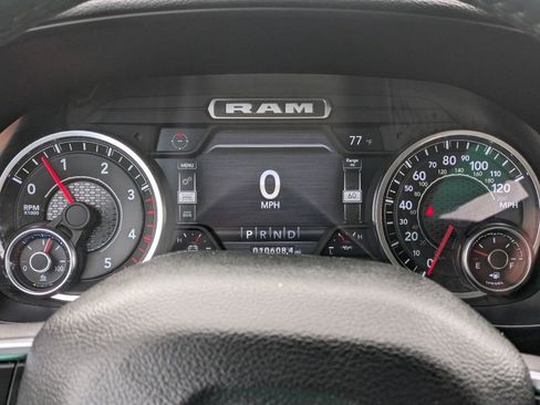 Used 2024 RAM 2500 Laramie image 31