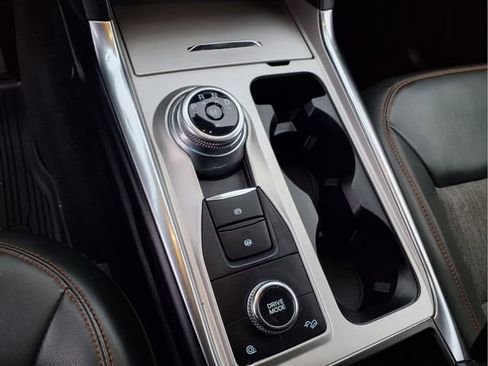 Used 2022 Ford Explorer Timberline image 25