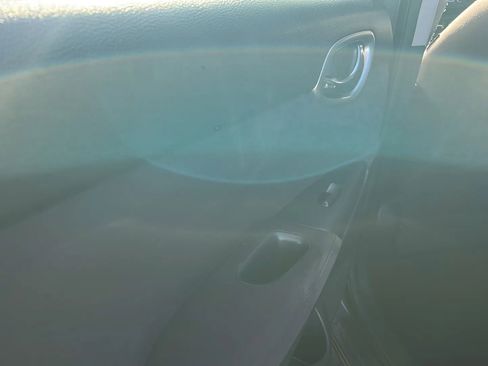 Used 2015 Nissan Sentra SR image 30