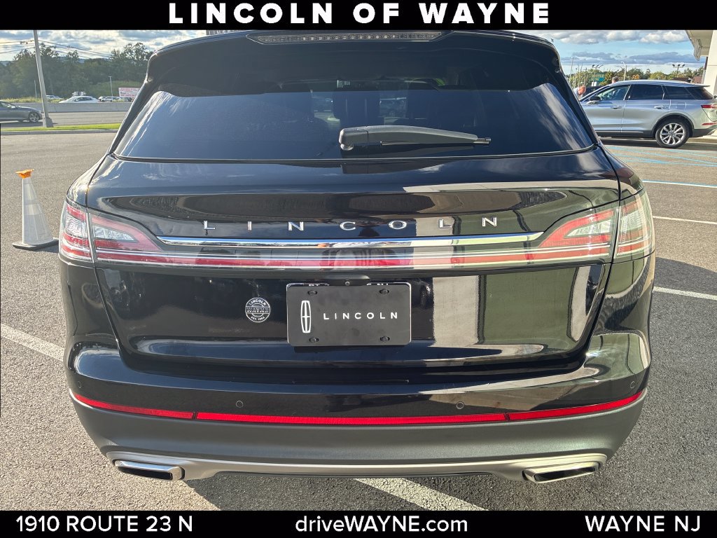 Certified 2023 Lincoln Nautilus AWD w/ Premium Package image 5