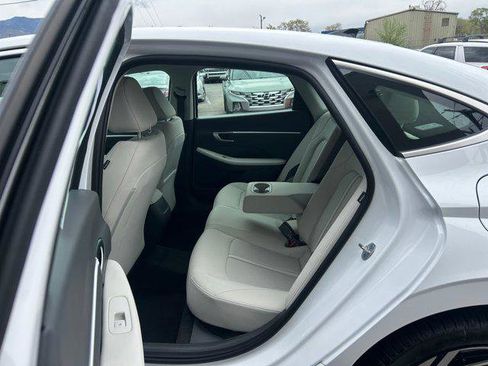 New 2026 Hyundai Sonata SEL FWD image 24