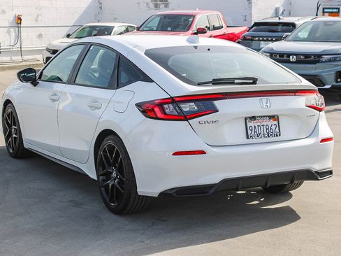 Used 2022 Honda Civic Sport image 7