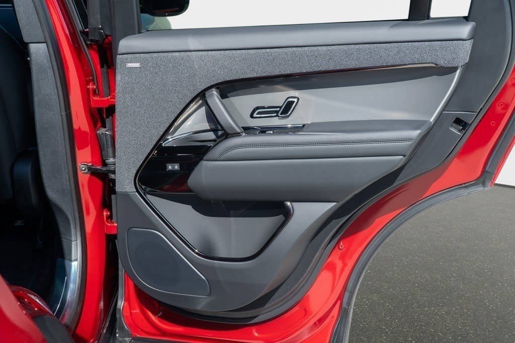 New 2025 Land Rover Range Rover Sport Dynamic SE AWD/4WD image 24