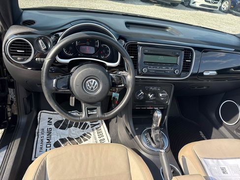 Used 2013 Volkswagen Beetle 2.5 FWD image 16