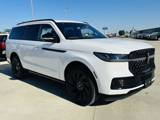 New 2025 Lincoln Navigator Reserve w/ Jet Appearance Package video 2