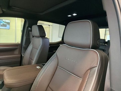 New 2026 GMC Sierra 1500 Denali w/ Technology Package AWD/4WD image 24