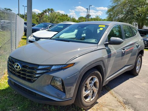 Used 2024 Hyundai Tucson SE FWD image 2