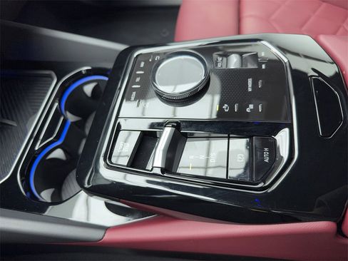 Used 2026 BMW 530i xDrive image 33