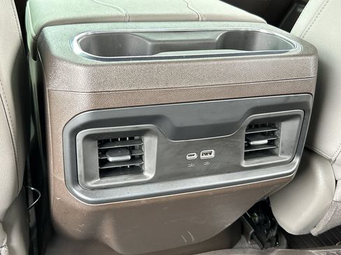 Used 2024 Chevrolet Silverado 1500 LT Trail Boss w/ Convenience Package II AWD/4WD image 19