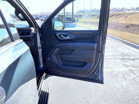 Used 2021 Chevrolet Suburban High Country AWD/4WD image 16