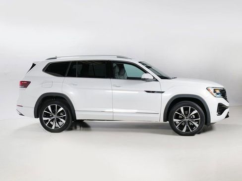 Used 2024 Volkswagen Atlas SEL Premium R-Line AWD/4WD image 33