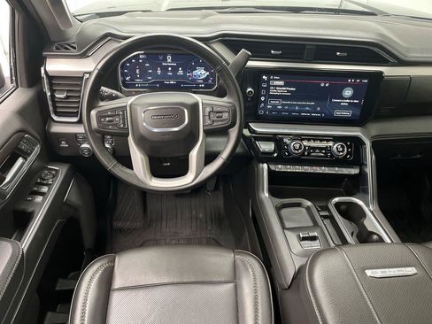 Certified 2025 GMC Sierra 2500 Denali w/ Denali Reserve Package AWD/4WD image 16