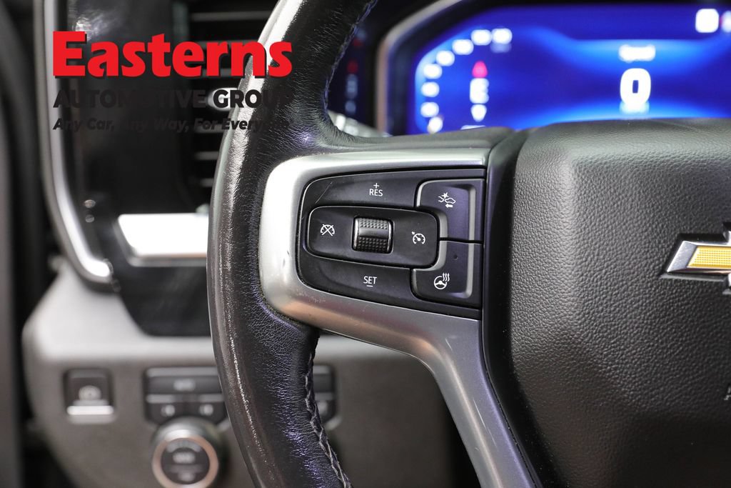 Used 2022 Chevrolet Silverado 1500 LT AWD/4WD image 16