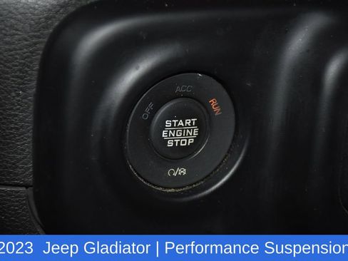 Used 2023 Jeep Gladiator Rubicon w/ LED Lighting Group AWD/4WD image 14