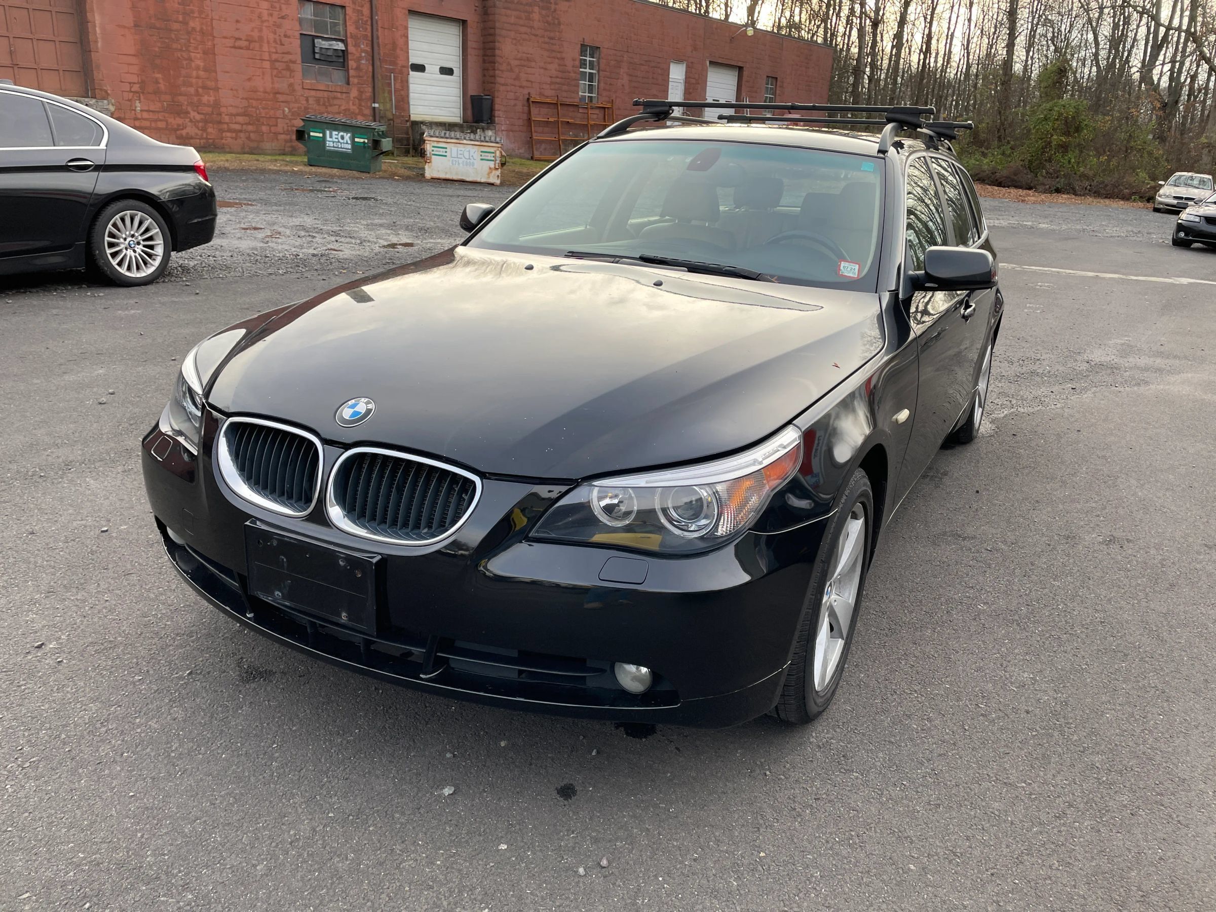 Used 2006 BMW 530xi Wagon AWD/4WD image 4