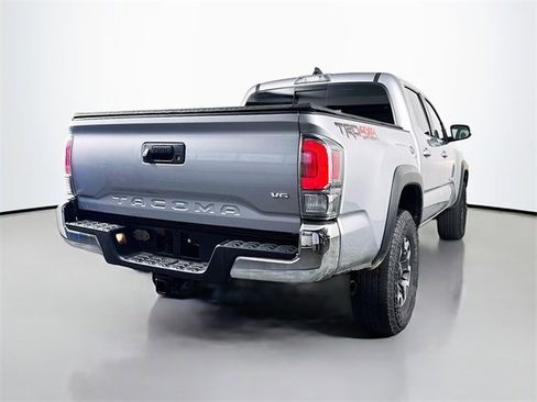 Used 2021 Toyota Tacoma TRD Off-Road image 8