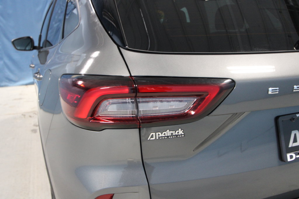 Used 2025 Ford Escape ST-Line w/ Equipment Group 301A FWD image 38
