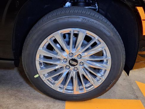 New 2026 Cadillac Escalade ESV Luxury image 5