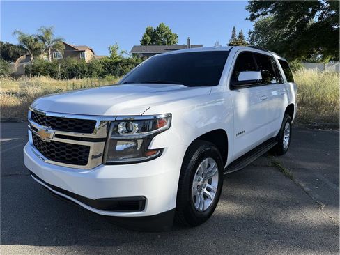 Used 2019 Chevrolet Tahoe LT RWD image 1