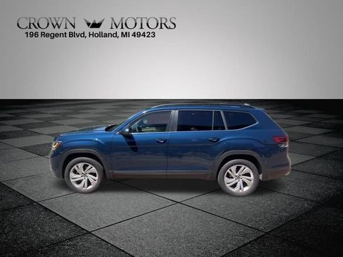 Used 2023 Volkswagen Atlas SE w/ Panoramic Sunroof Package AWD/4WD image 6